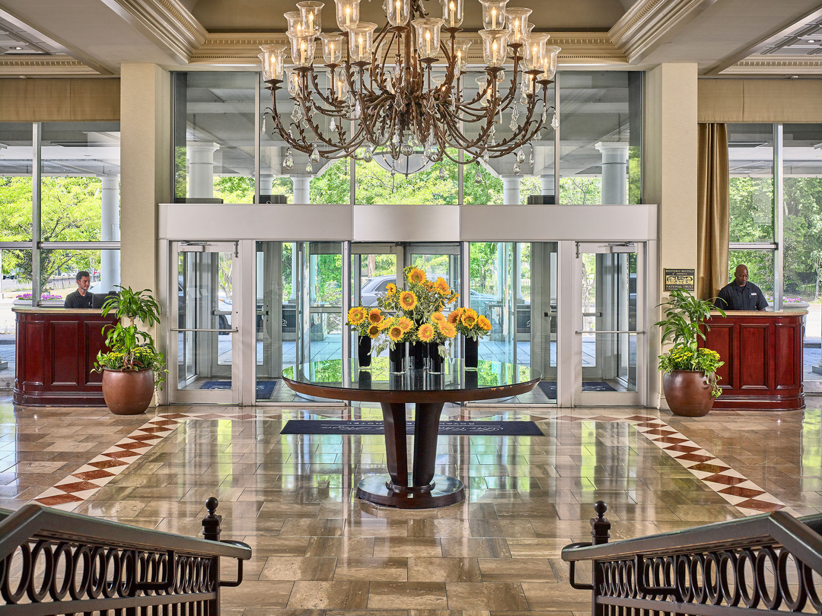 Chase Park Plaza